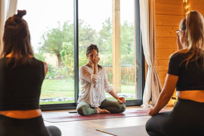 Comment améliorer sa gestion du stress avec le souffle grâce à un atelier de Pranayama au studio Chandrananda à Saint André de Cubzac? ?