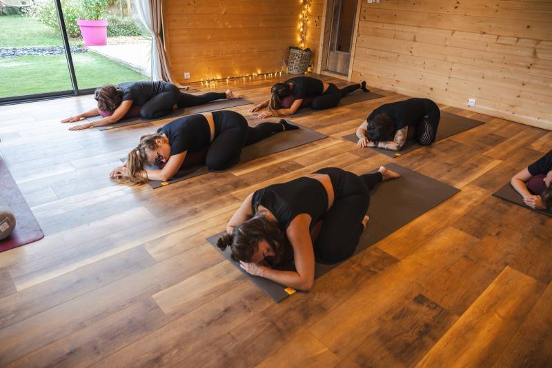 Séance Yin Yoga 60 min : lâcher-prise guidé — Studio CHANDRANANDA (Bordeaux Rive Droite / Saint-André-de-Cubzac)