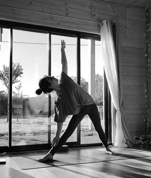 Pranayama et relaxation guidée — Hatha Yoga au Studio CHANDRANANDA, Bordeaux Rive Droite